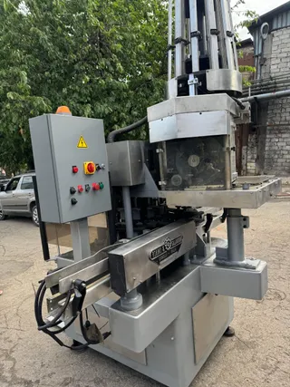 Mașină de montat botnițe Robino & Galandrino cu 4 capete, fotografia 3 din 19