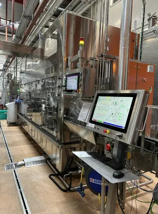 Linie izobarică de îmbuteliere pentru vin spumant cu monobloc GAI 4033, fotografia 12 din 19